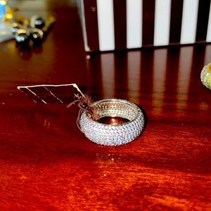 henri bendel cocktail ring size 7 ombré blue/silv